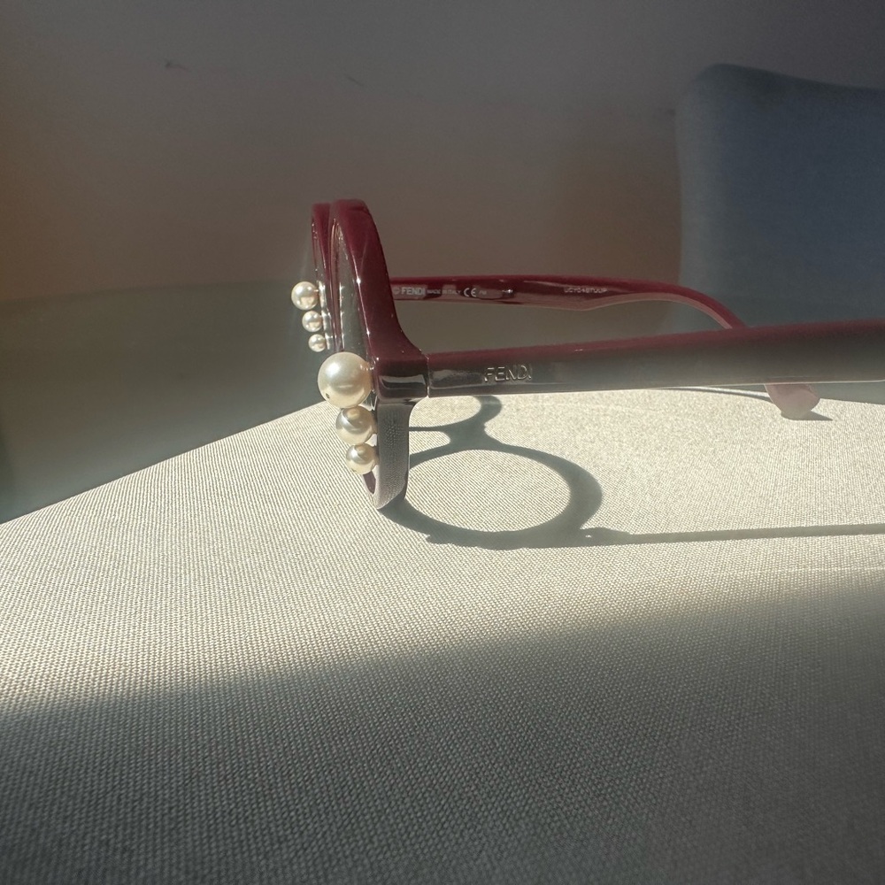 Fendi Round Burgundy Frames with Pearl Temple Accents never worn.. - Picture 4 of 16